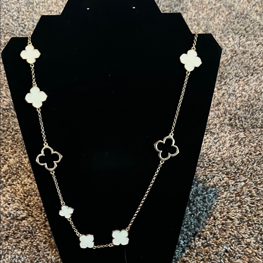 Elegant Gold and White Clover Necklace - Picture 2 of 6